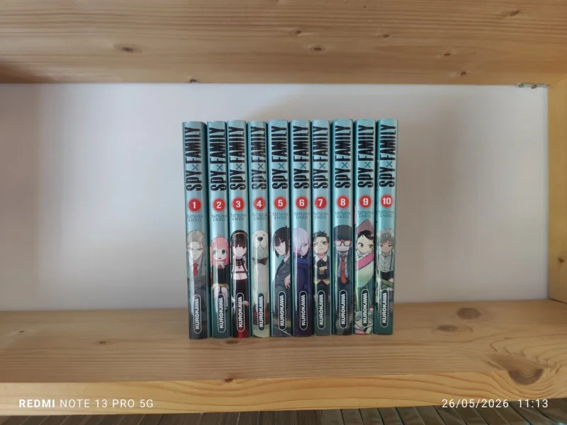 🕵️ Spy x Family Tomes 1 à 10 VF – Très bon état